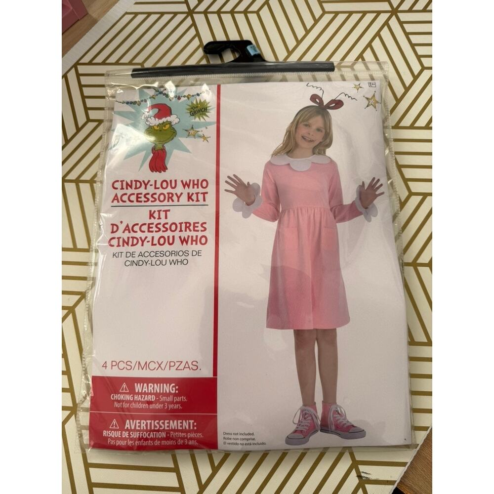 CINDY LOU WHO Accessory Kit 4 Pieces New